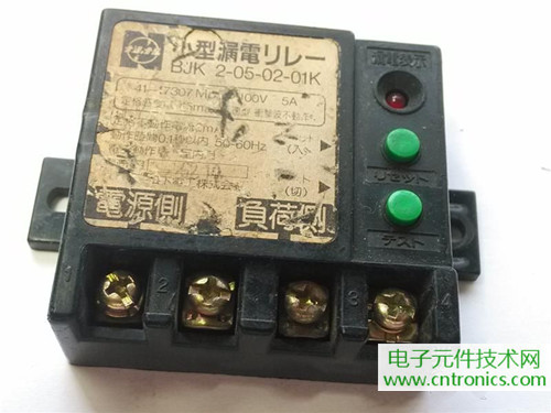 漏電保護器拆解：結構有差異，做工不錯