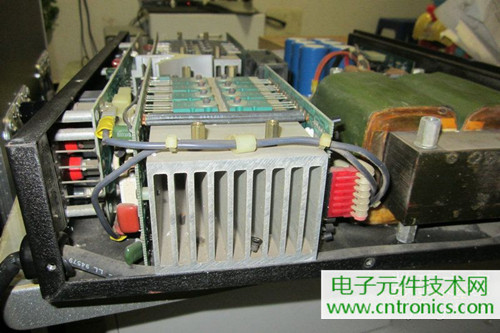 用料很給力！專業后級功放美國高峰FA1201拆解