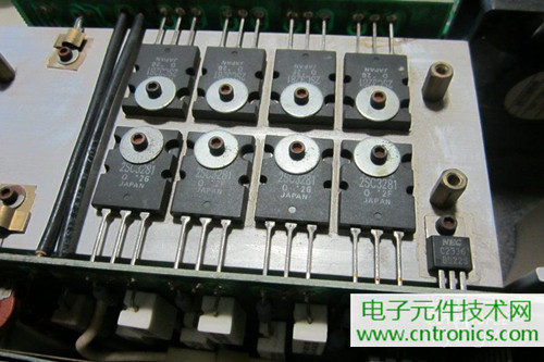 用料很給力！專業后級功放美國高峰FA1201拆解