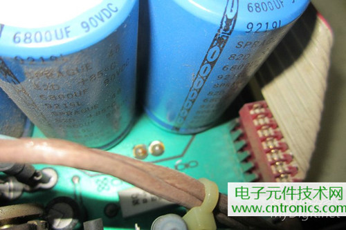 用料很給力！專業后級功放美國高峰FA1201拆解