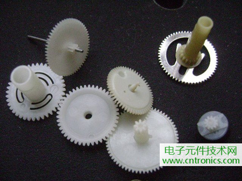 拆個老古董，日本精工石英電子掛鐘拆解