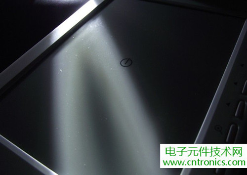 探秘電子紙！一款電紙書的電子墨水屏拆解