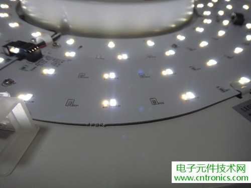 高端大氣上檔次！智能遙控調光LED吸頂燈拆解