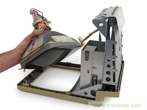 拆！古董級Macintosh 128K電腦