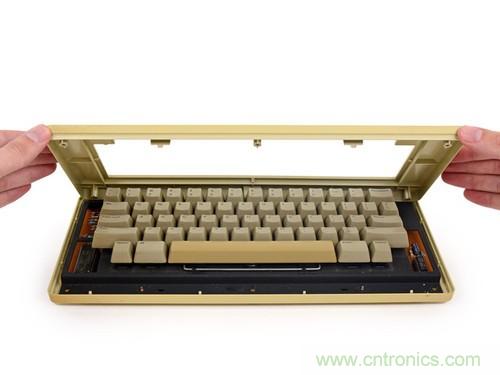拆！古董級Macintosh 128K電腦