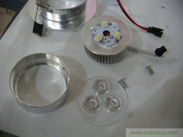 DIY：大雄家的路燈，帶你找回童年的記憶