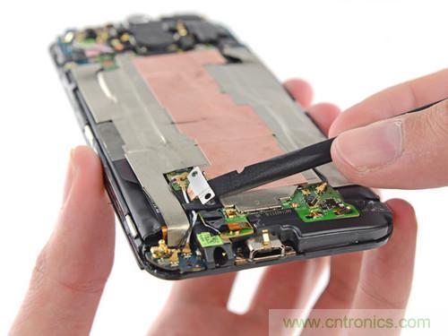牛人強拆！新HTC One(M8)真機精密做工難修理