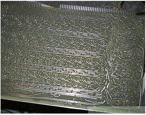 經典懷舊拆解！歷史彌留的可編程科學計算器 from 1966