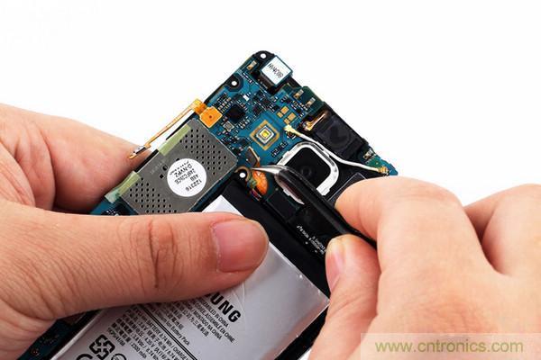 拆解狂魔荼毒新機三星金屬Galaxy A5，看槽點在何方？