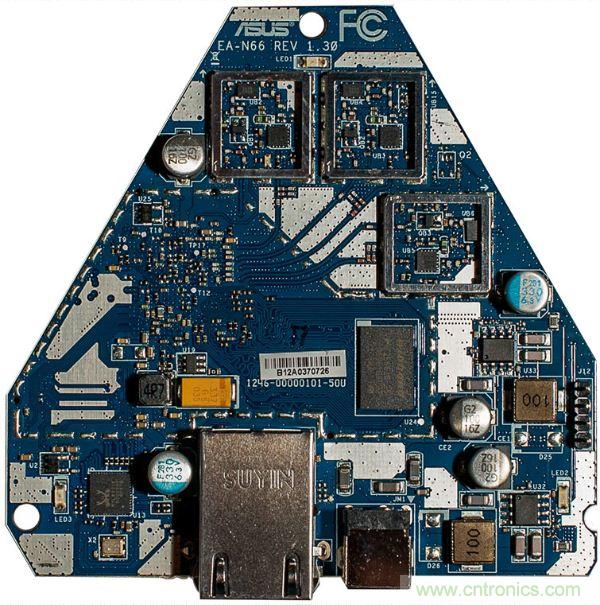 圖2：PCB為藍色的v1.3版本。