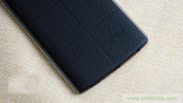 業界良心 LG V10 評測:剛毅、冷峻，不失人性化