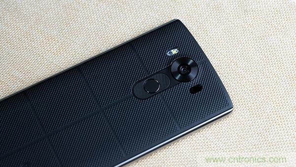 業界良心 LG V10 評測:剛毅、冷峻，不失人性化