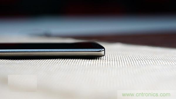 業界良心 LG V10 評測:剛毅、冷峻，不失人性化