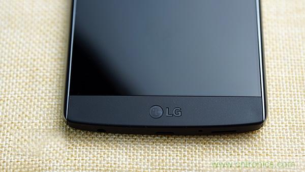 業界良心 LG V10 評測:剛毅、冷峻，不失人性化