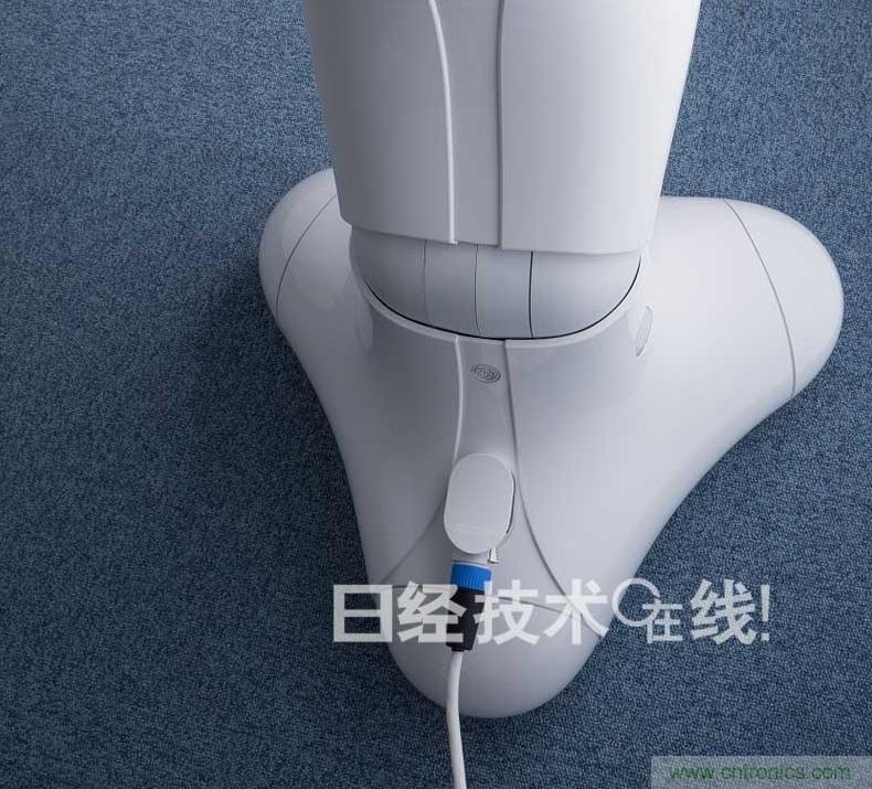 拆解筆記本不過癮，那就來拆拆日本情感機器人吧！
