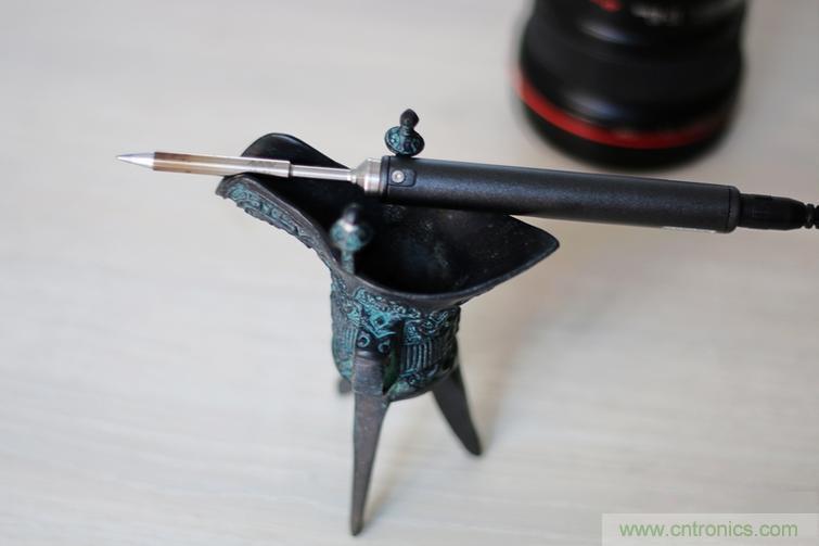 一款能喚起 70 后工程師朋友“童年趣事”的迷你電烙鐵！