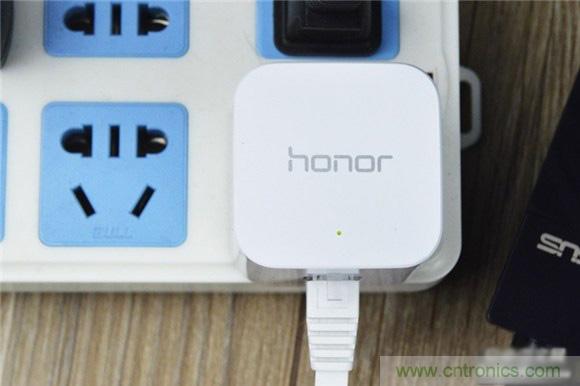 大House也能隨心連，榮耀WiFi穿墻寶評測