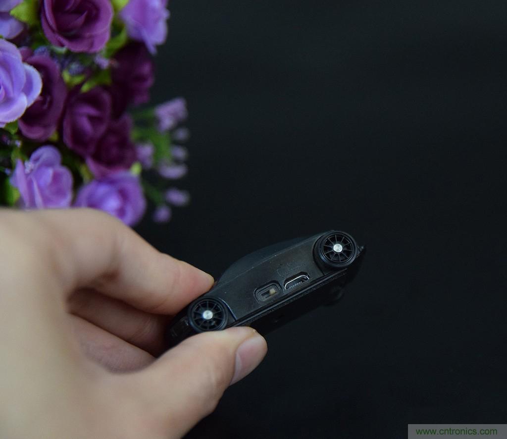 虛擬與現實相結合的飛車游戲，讓你體驗速度與激情的碰撞！