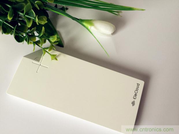 長虹流云智能電源，集“充電”+“存儲”于一身