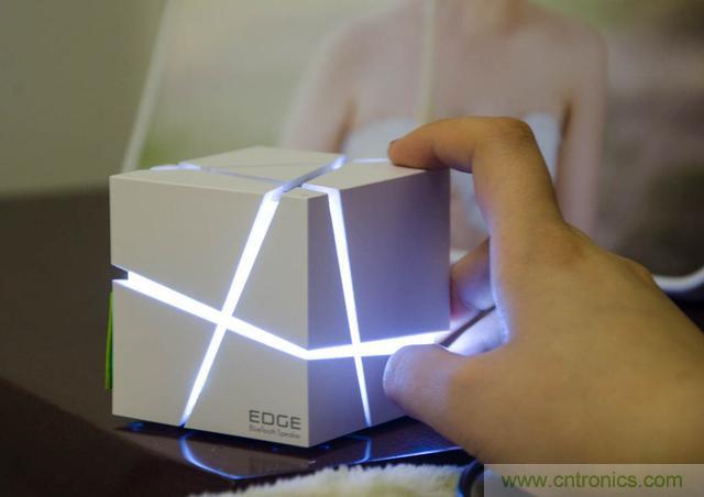 洛斐創意藍牙音箱，光與建筑點綴生活
