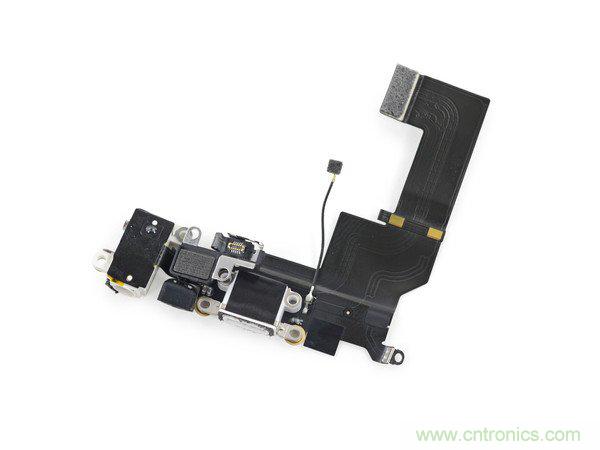 有什么地方沒有變？iPhone SE真機拆解