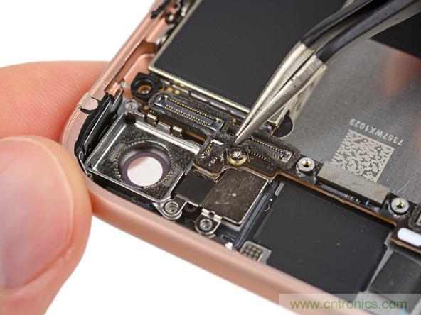 iPhone 8首拆：無線充電版本的iPhone 7？