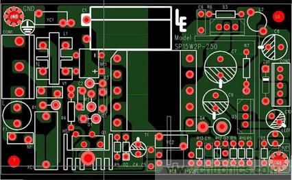 PCB元器件如何擺，線路該如何連接才能提高主板性能？
