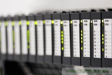 減法的力量：提升工業應用中的隔離式、分離軌功率設計